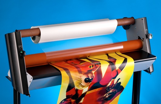 vinyl print lamination machine using hydraulic pressure rollers to paste lamination film on an inkjet printed vinyl