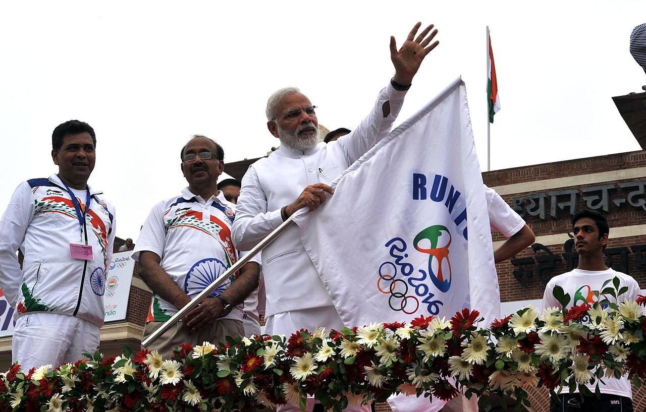 Prime Minister Modi flagging off the ‘Run for Rio’ event in New Delhi