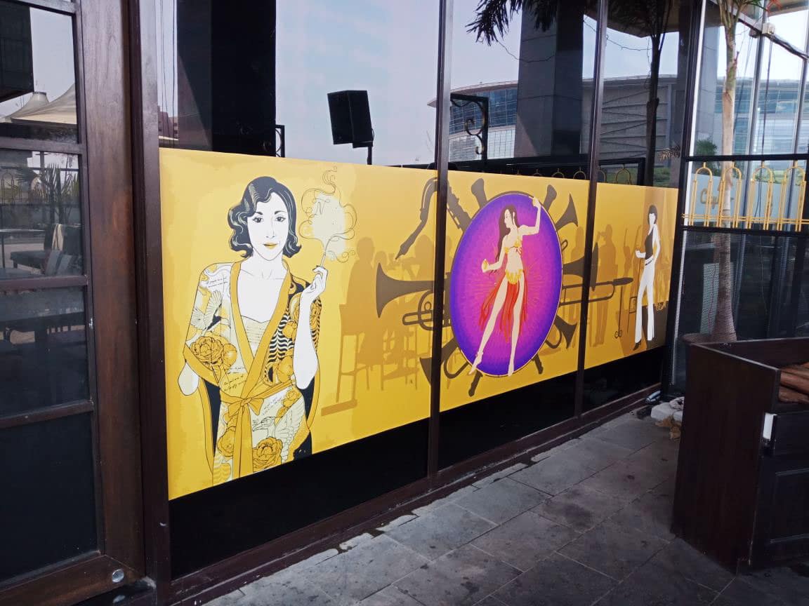 photos on glass printed on vinyl